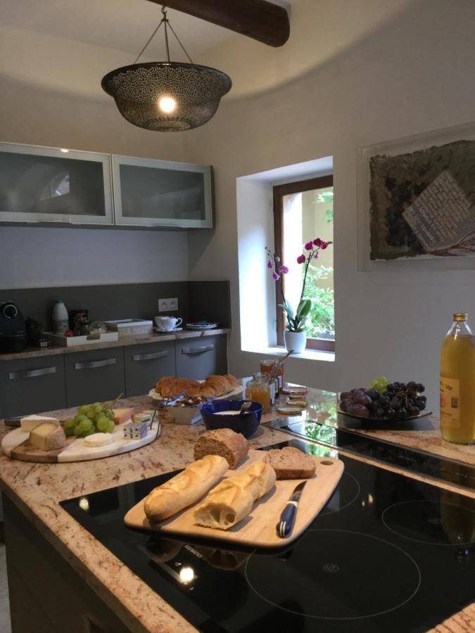 Maison De Village Novissime Noves Eksteriør billede